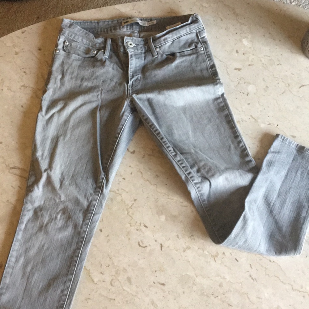 Women’s Gray Levi’s Skinny Jeans